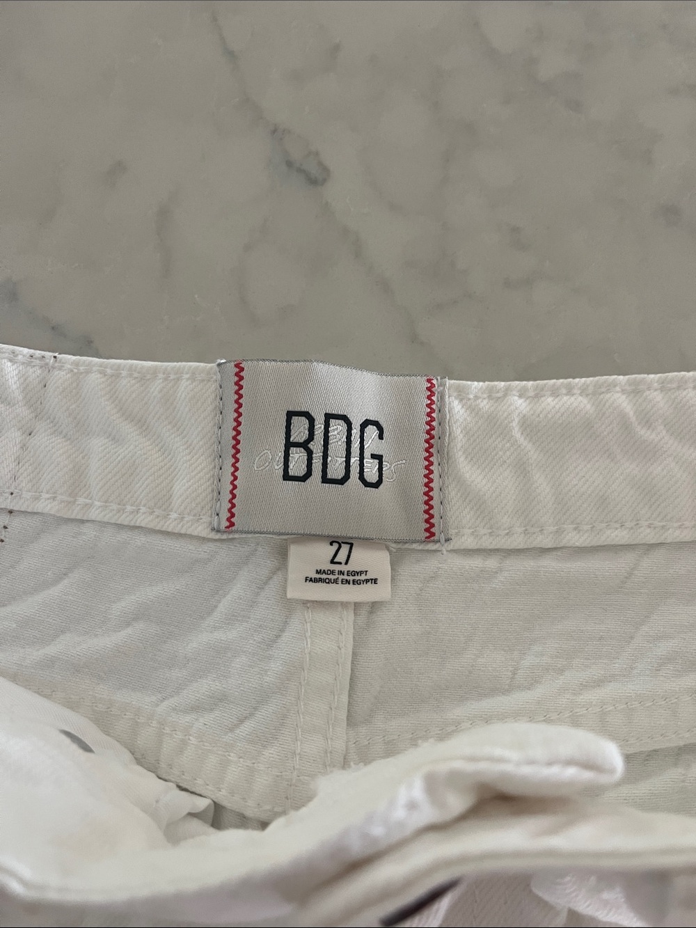 Urban Outfitters BDG White High-Rise Raw-Hem Denim Shorts - Picture 6 of 8